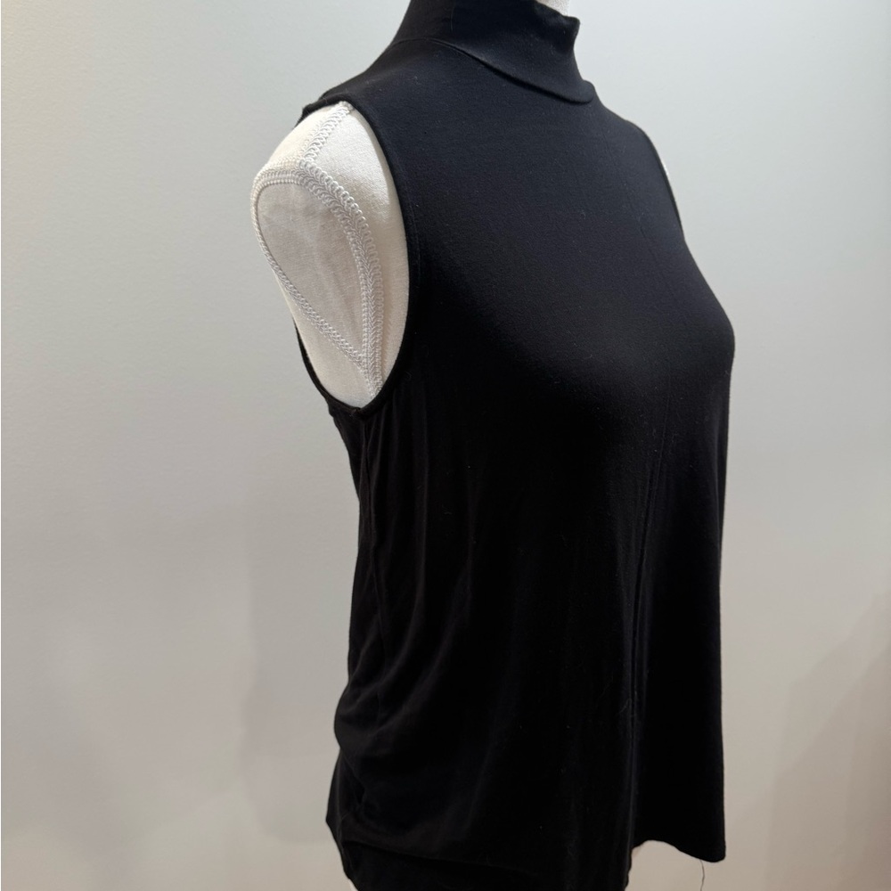 Black Sleeveless Turtleneck Top